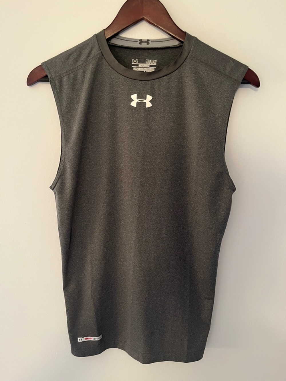 Under Armour Men’s Compression Dark Gray Sleeveless HeatGear Performance Tank